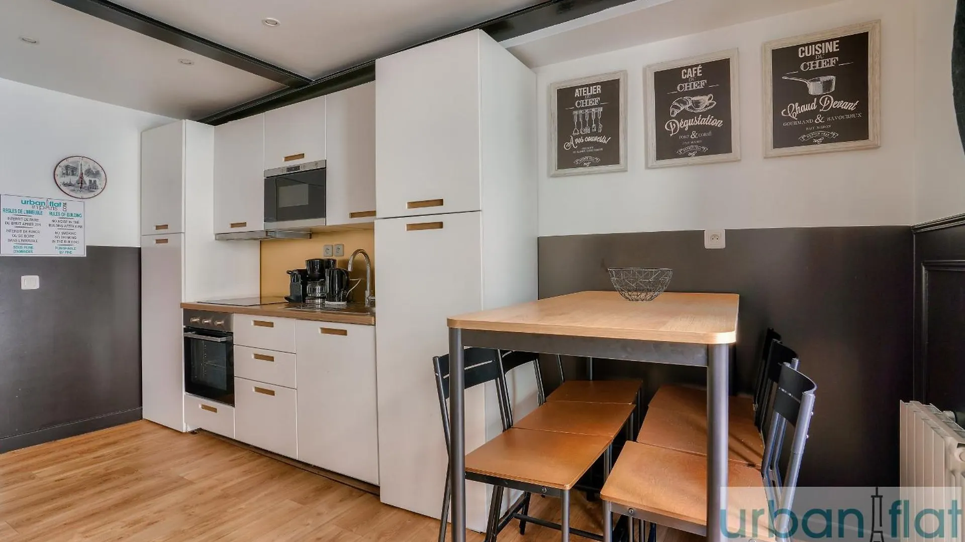 Apartman 13 Luxury Flat Eiffel Design 2 *