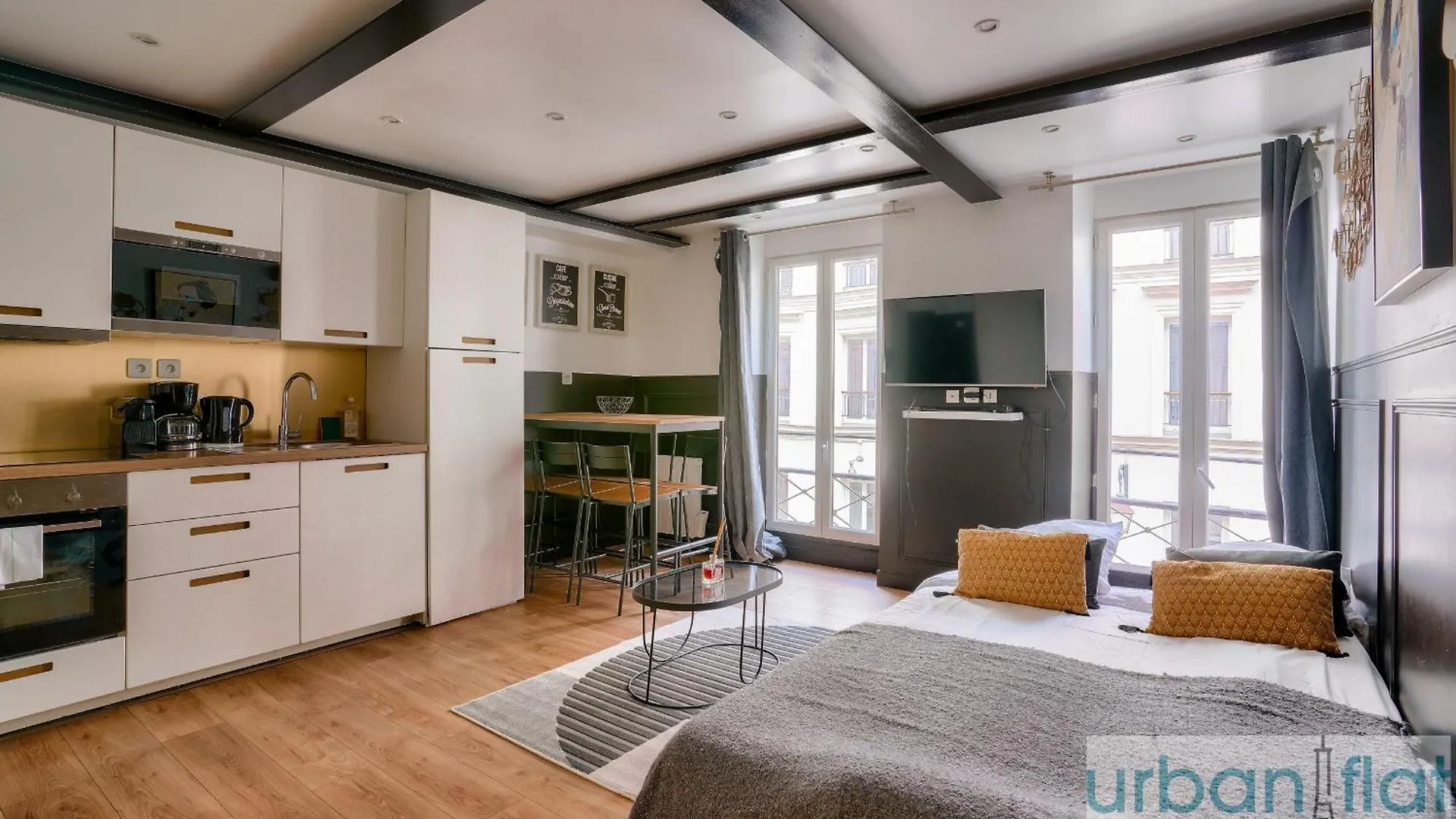 13 Luxury Flat Eiffel Design 2 Apartment Paris