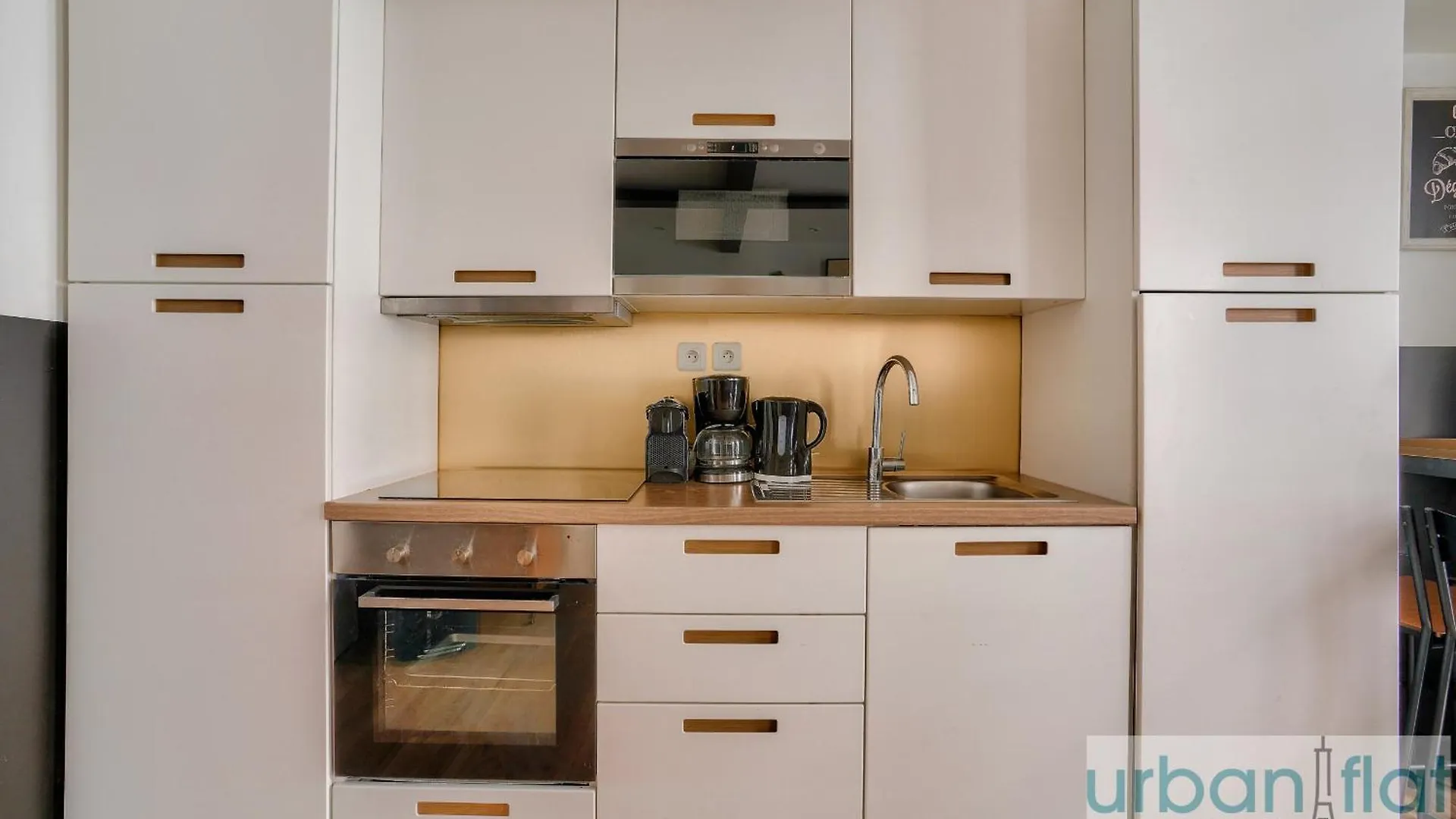 Appartement 13 Luxury Flat Eiffel Design 2
