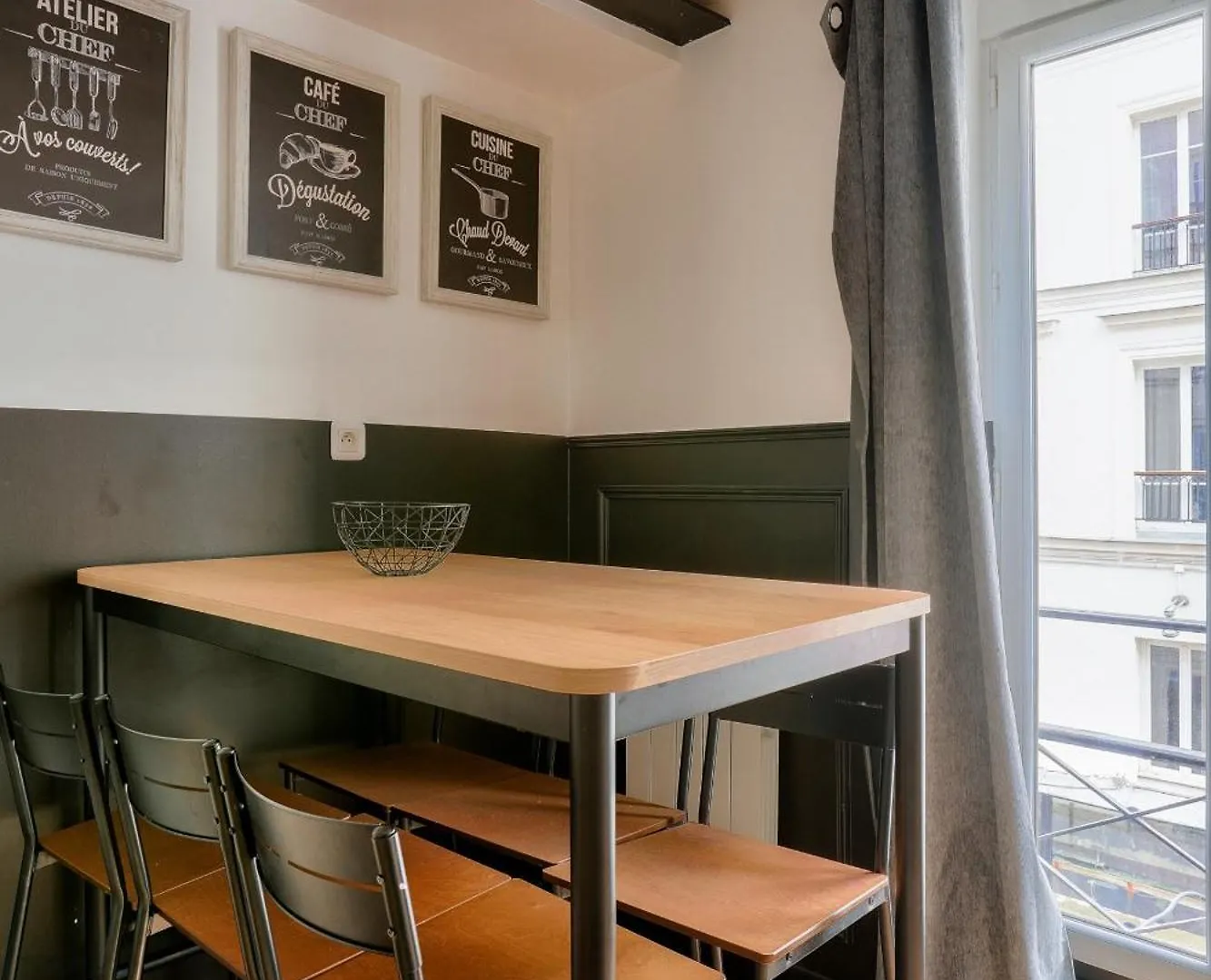 Appartement 13 Luxury Flat Eiffel Design 2 Parijs